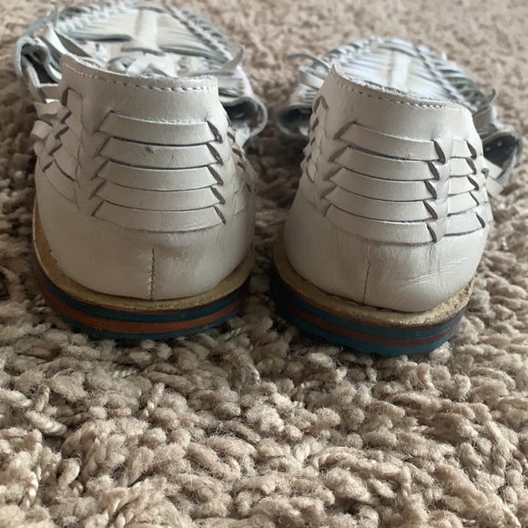 BC FOOTWEAR huarache style white leather sandals - Picture 3 of 4